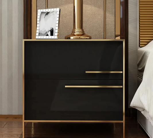 Cylina Black Nightstand