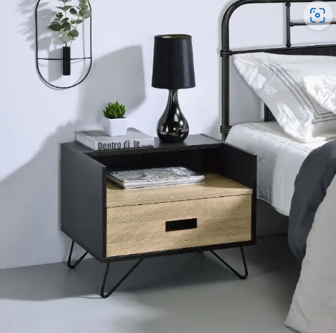 Melkree Nightstand